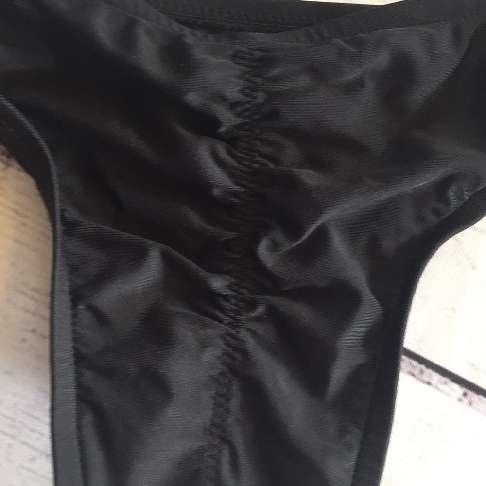 🙉 NWOT Mossimo bikini bottom - Picture 3 of 5